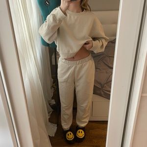 Zara sweat set: crewneck and sweatpants / joggers in beige